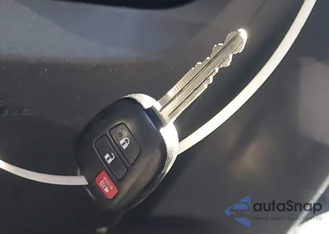 2013 Toyota Prius C One z USA, uszkodzony, nr VIN JTDKDTB36D1058765